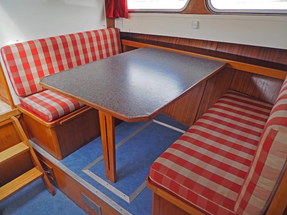 Fore ship, Accommodation